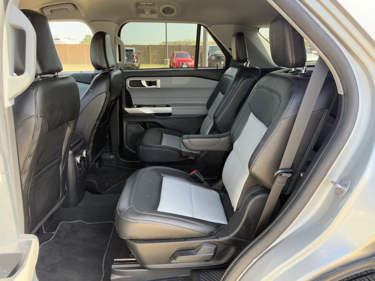 Certified 2023 Ford Explorer XLT w/ Equipment Group 202A RWD image 26