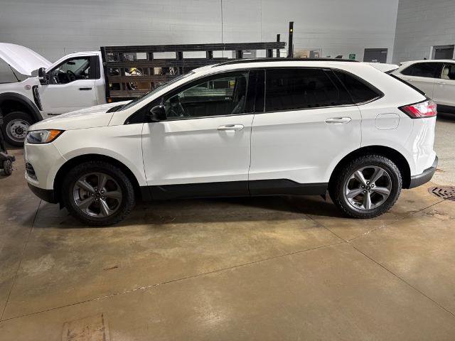 Certified 2023 Ford Edge SEL w/ Sport Appearance Package AWD/4WD image 3