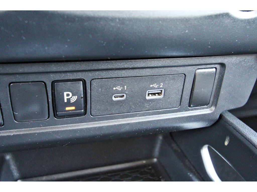 Used 2022 Nissan Frontier SV w/ Technology Package image 31