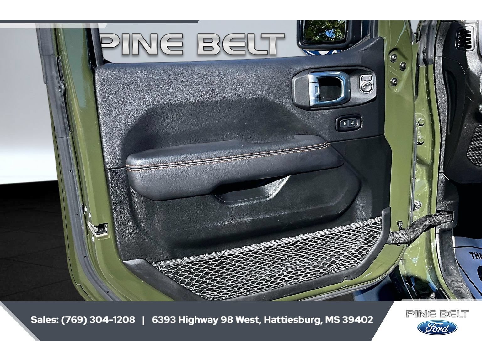 Used 2022 Jeep Gladiator Mojave w/ LED Lighting Group AWD/4WD image 18