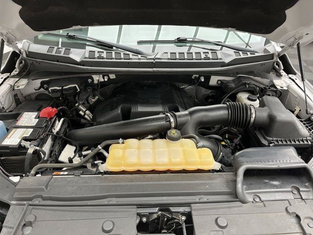 Certified 2018 Ford F150 XLT w/ Equipment Group 302A Luxury AWD/4WD image 29
