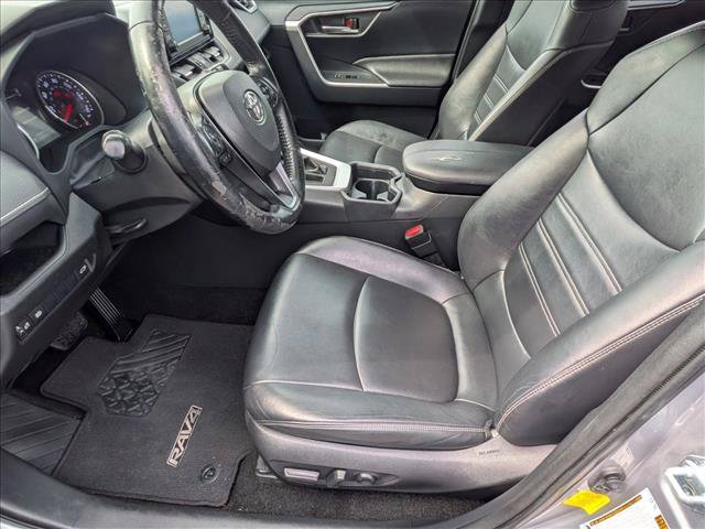 Used 2019 Toyota RAV4 XLE Premium FWD image 15
