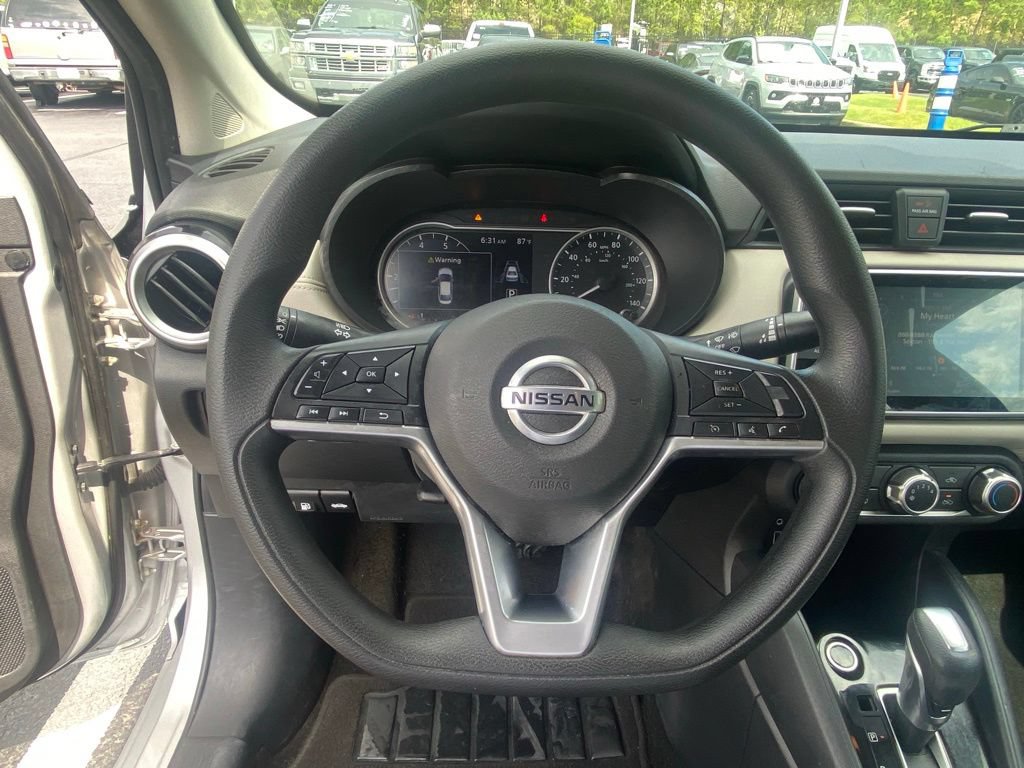 Used 2020 Nissan Versa SV FWD image 13