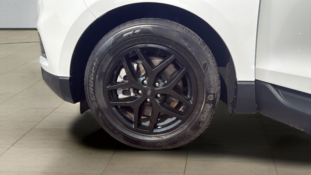 Certified 2024 Ford Edge SEL AWD/4WD image 35
