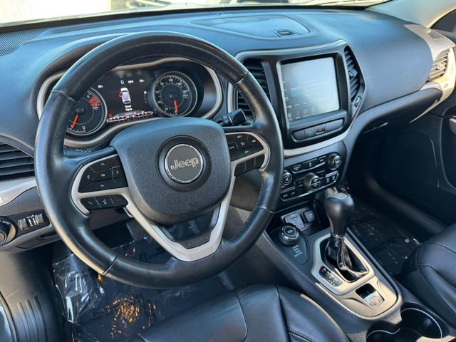 Used 2018 Jeep Cherokee Limited AWD/4WD image 11