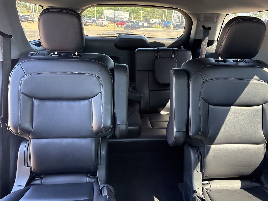 Certified 2023 Ford Explorer XLT w/ Equipment Group 202A image 9