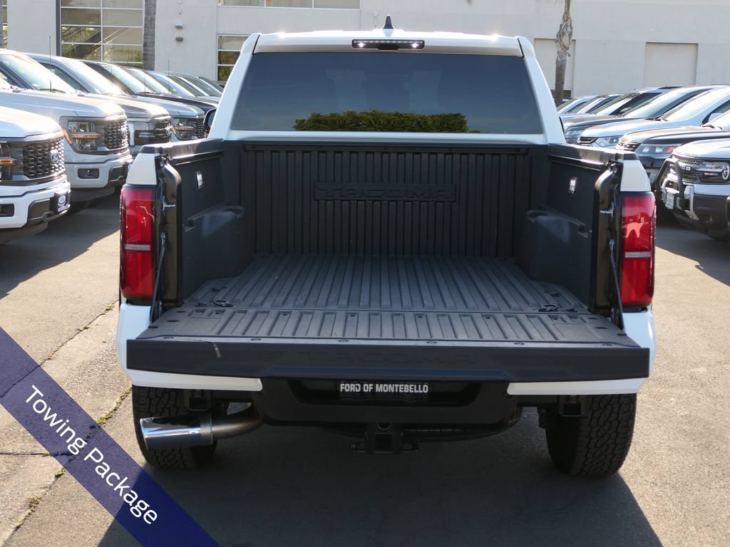 Used 2025 Toyota Tacoma TRD Off-Road AWD/4WD image 6
