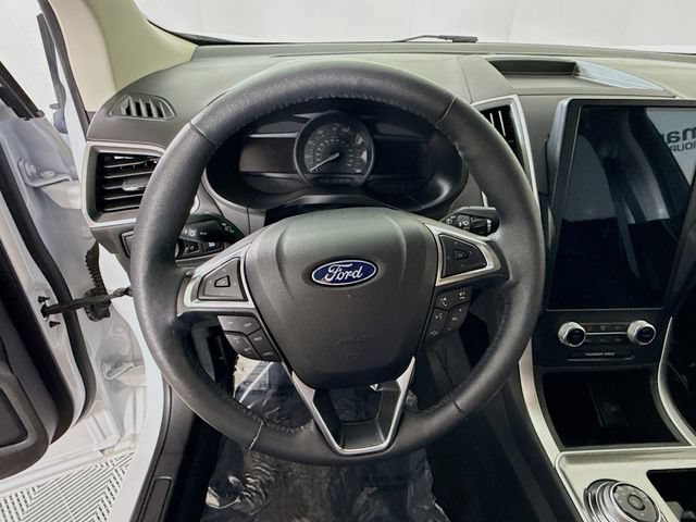 Certified 2024 Ford Edge SEL w/ Convenience Package AWD/4WD image 11