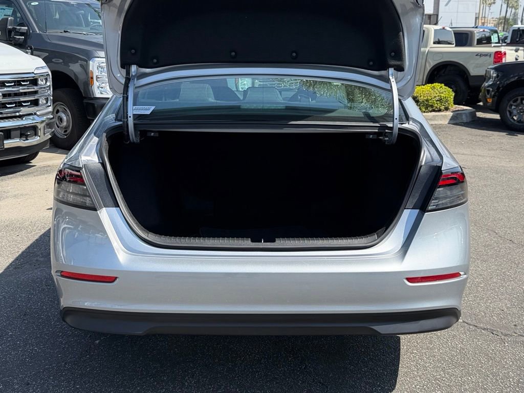 Used 2023 Honda Accord Sport image 10