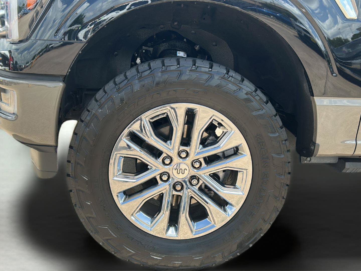 Certified 2025 Ford F150 King Ranch w/ FX4 Off-Road Package AWD/4WD image 31