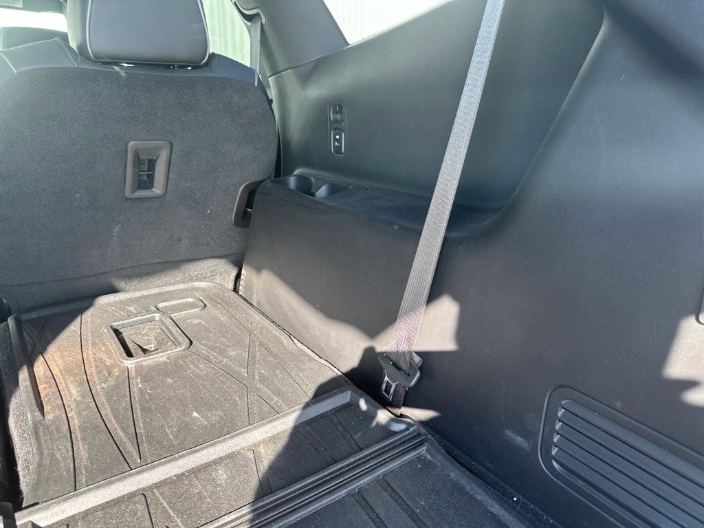 Used 2022 Buick Enclave Avenir w/ Avenir Technology Package AWD/4WD image 26