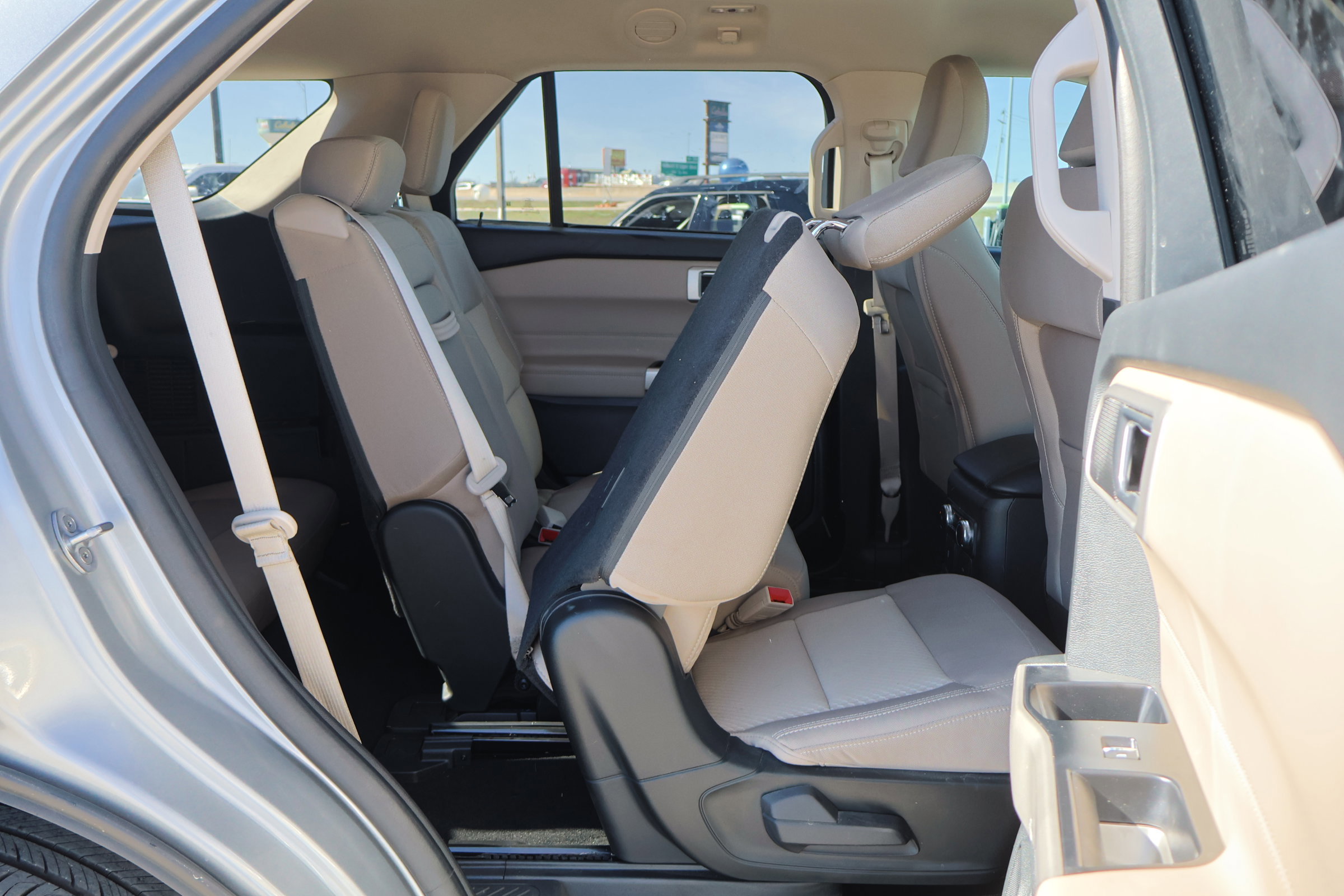 Certified 2023 Ford Explorer XLT image 48