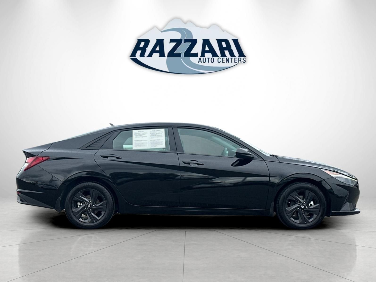 Used 2023 Hyundai Elantra SEL image 6