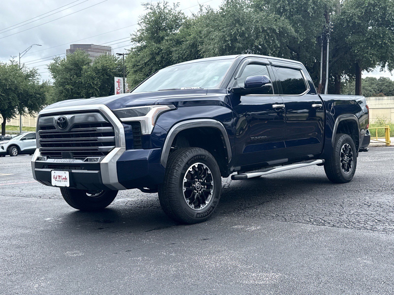 Used 2023 Toyota Tundra Limited w/ Power Package AWD/4WD image 1