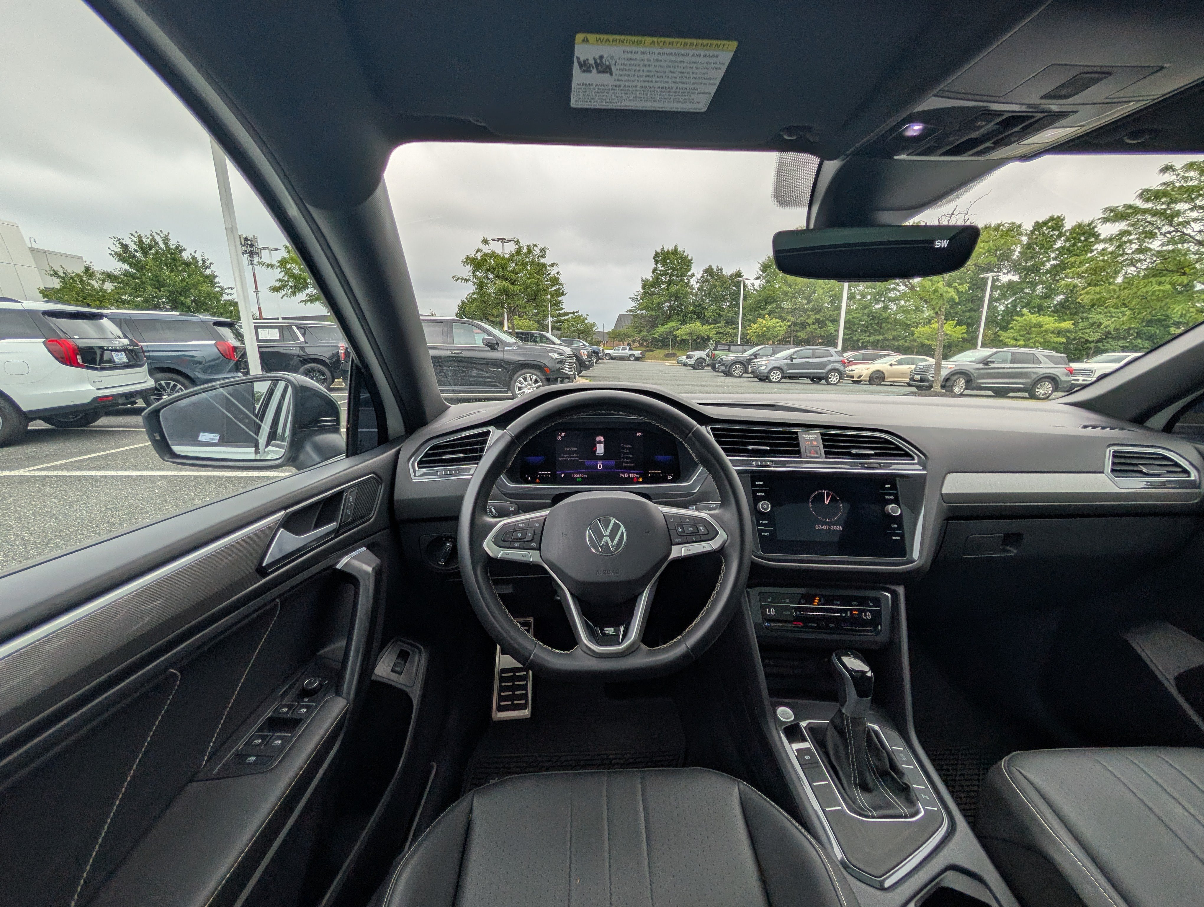 Used 2023 Volkswagen Tiguan SE R-Line FWD image 19