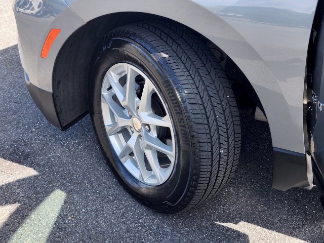 Used 2024 Chevrolet Equinox LT AWD/4WD image 34
