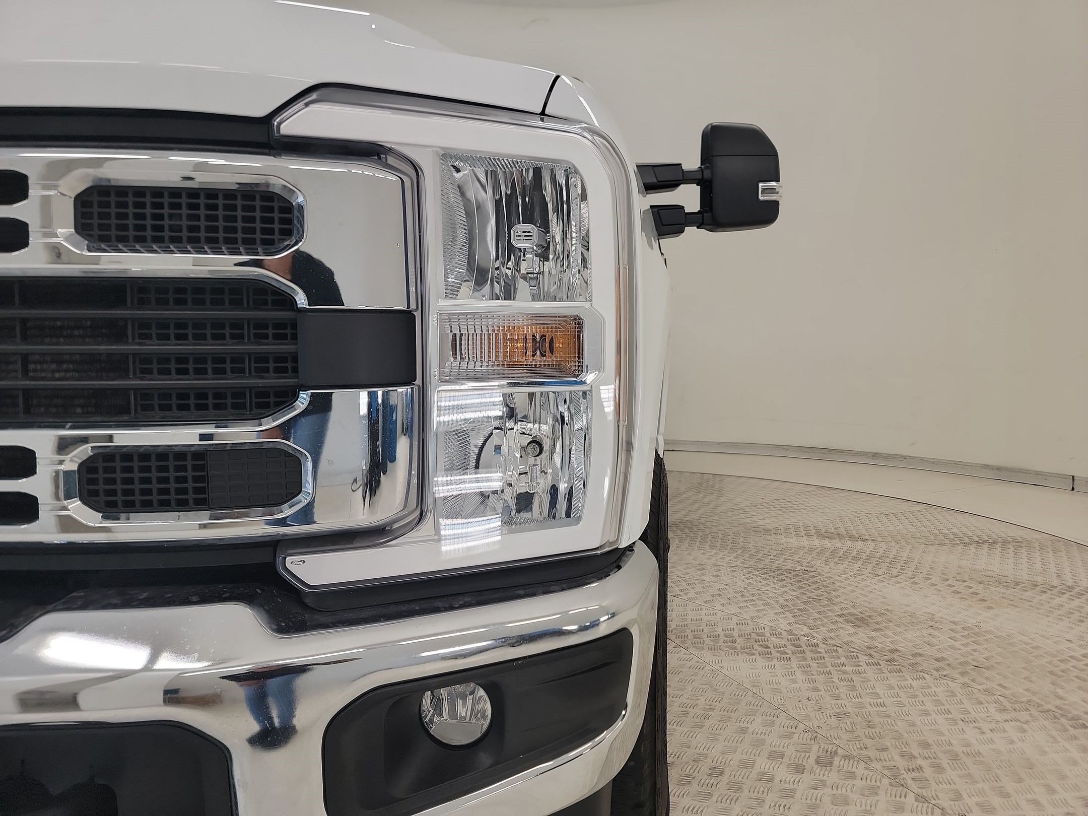 Certified 2025 Ford F250 XLT w/ FX4 Off-Road Package AWD/4WD image 9