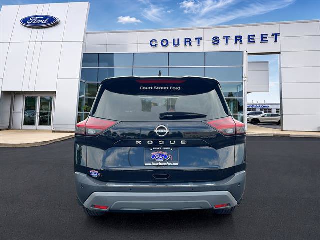 Used 2022 Nissan Rogue S FWD image 6