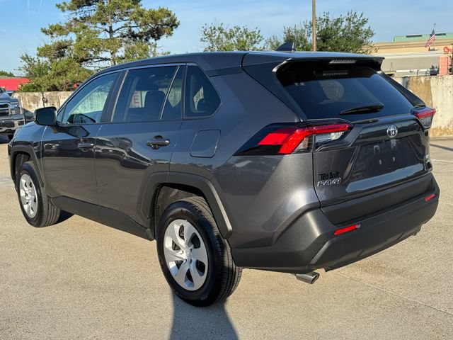 Used 2025 Toyota RAV4 LE AWD/4WD image 10