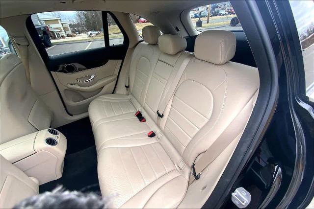 Used 2019 Mercedes-Benz GLC 300 4MATIC image 19