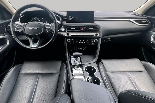 Used 2025 Genesis G70 2.5T RWD image 18