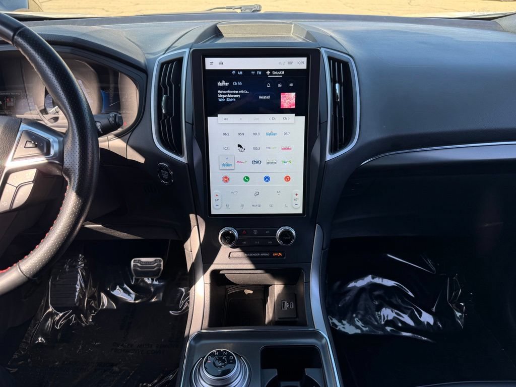 Certified 2022 Ford Edge ST-Line w/ Class II Trailer Tow Package AWD/4WD image 2