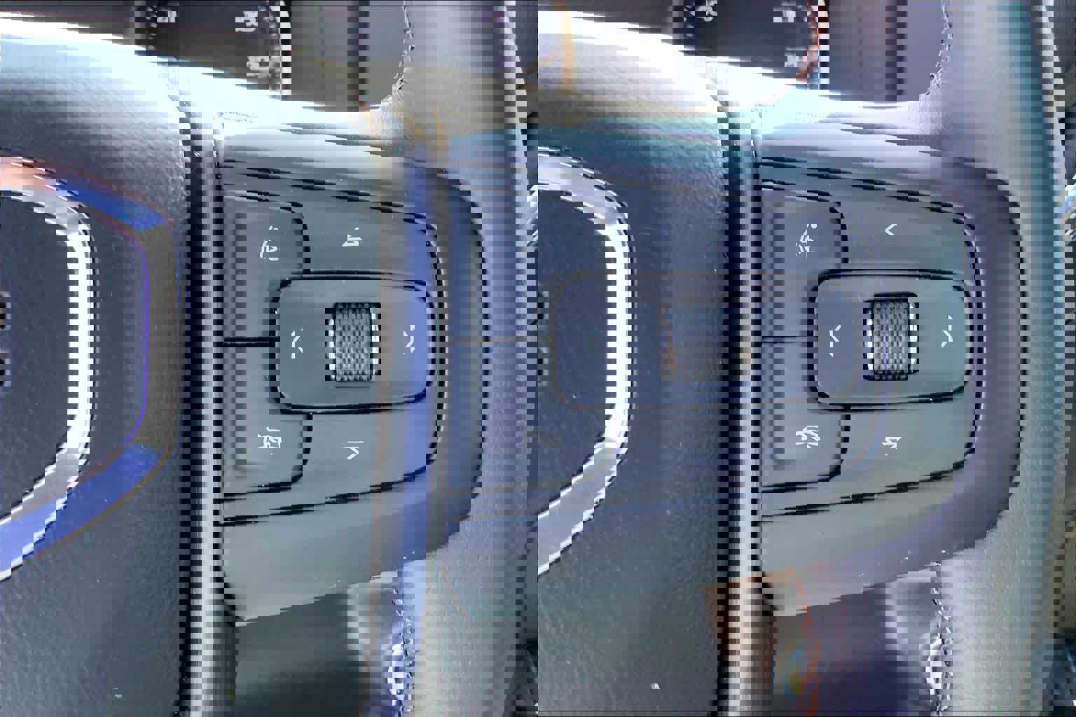 Used 2022 GMC Sierra 2500 AT4 image 22