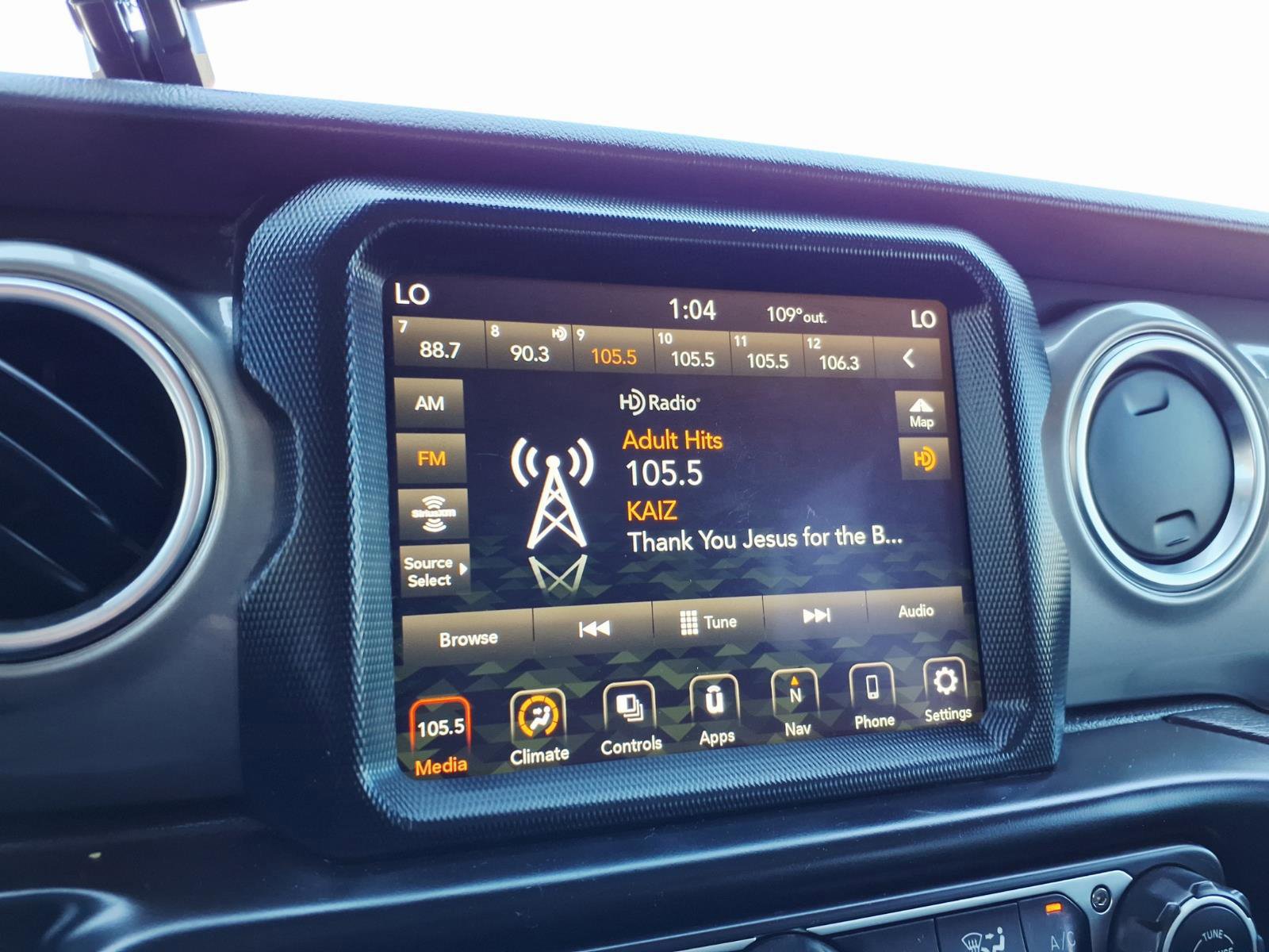 Used 2022 Jeep Gladiator Overland image 23