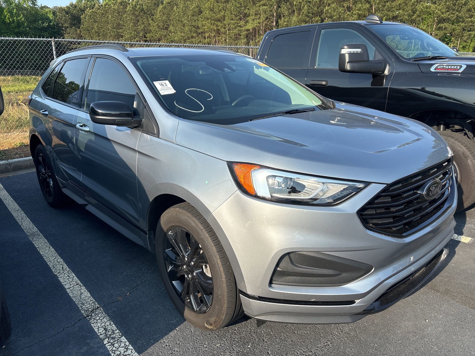 Certified 2023 Ford Edge SE w/ Black Appearance Package AWD/4WD image 2