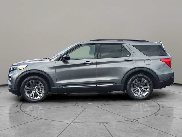 Certified 2023 Ford Explorer XLT w/ Equipment Group 202A AWD/4WD image 9