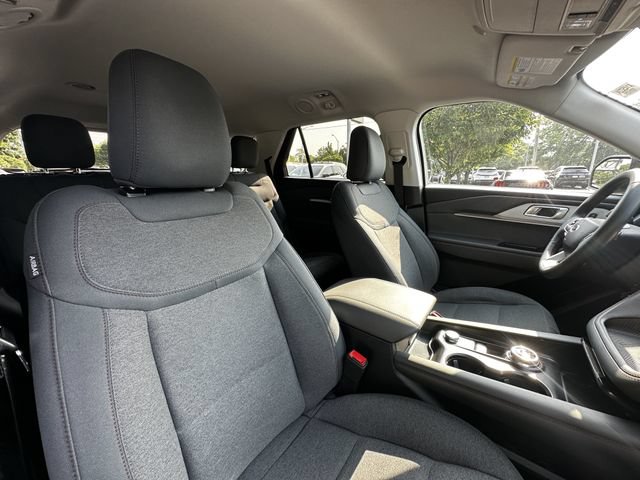Certified 2025 Ford Explorer Active AWD/4WD image 35