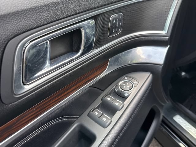 Certified 2018 Ford Explorer Limited w/ Equipment Group 301A AWD/4WD image 30