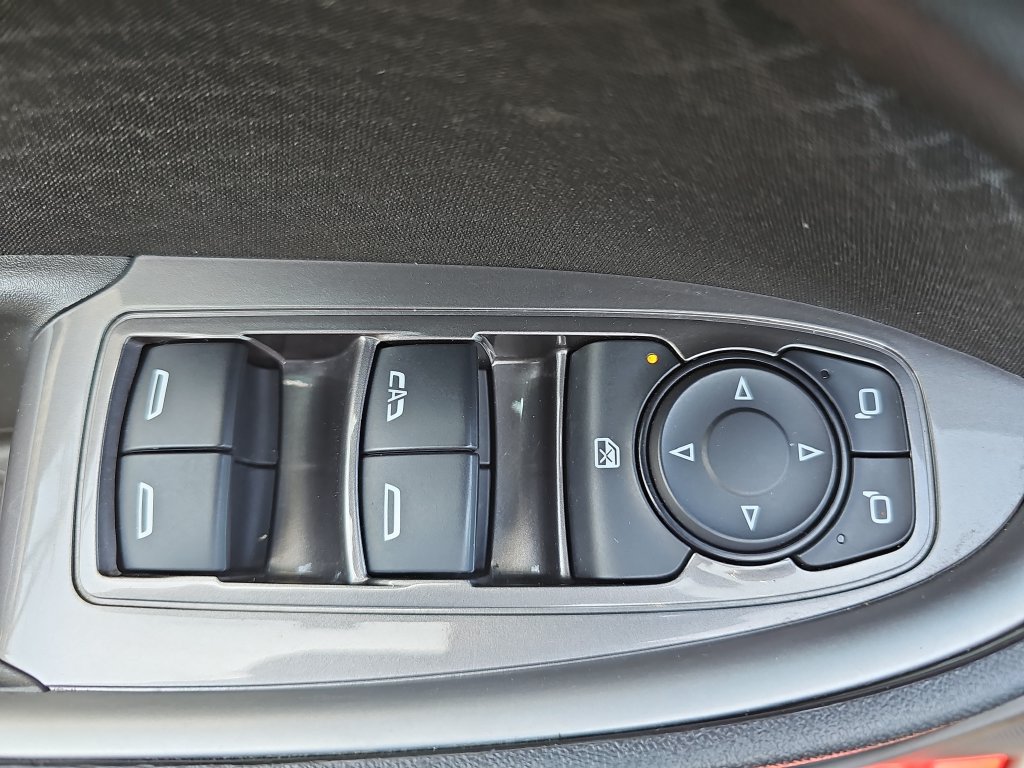 Used 2025 Chevrolet Malibu LT FWD image 26