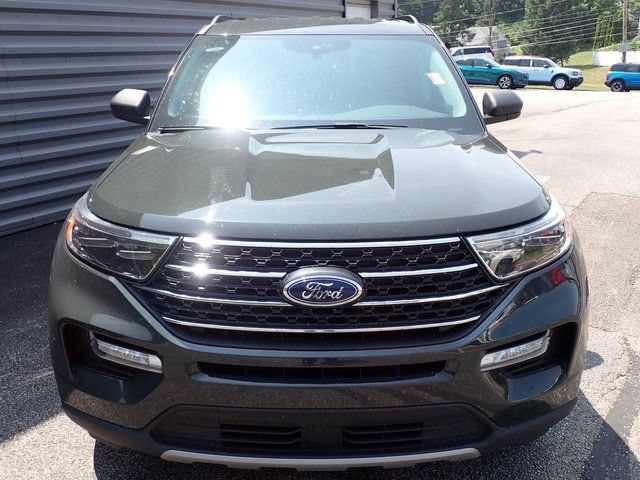 Certified 2024 Ford Explorer XLT w/ Equipment Group 202A AWD/4WD image 12