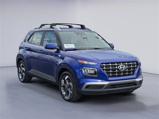Used 2023 Hyundai Venue SEL FWD image 5