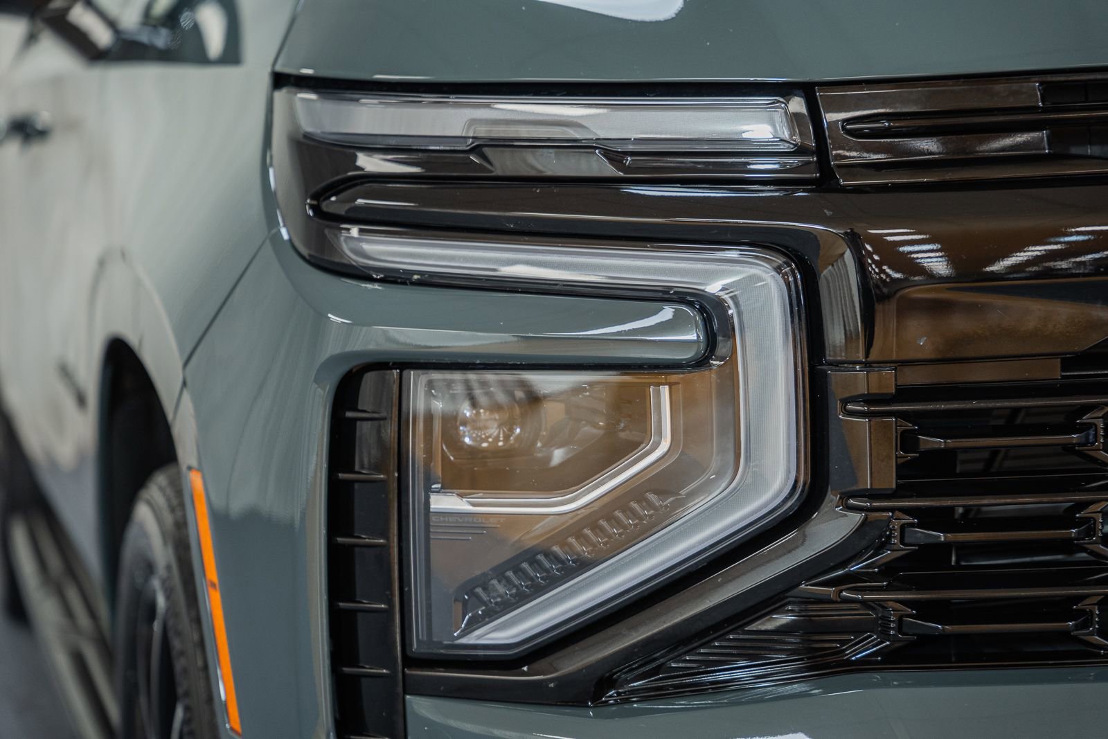 Used 2025 Chevrolet Suburban RST w/ Advanced Technology Package image 17