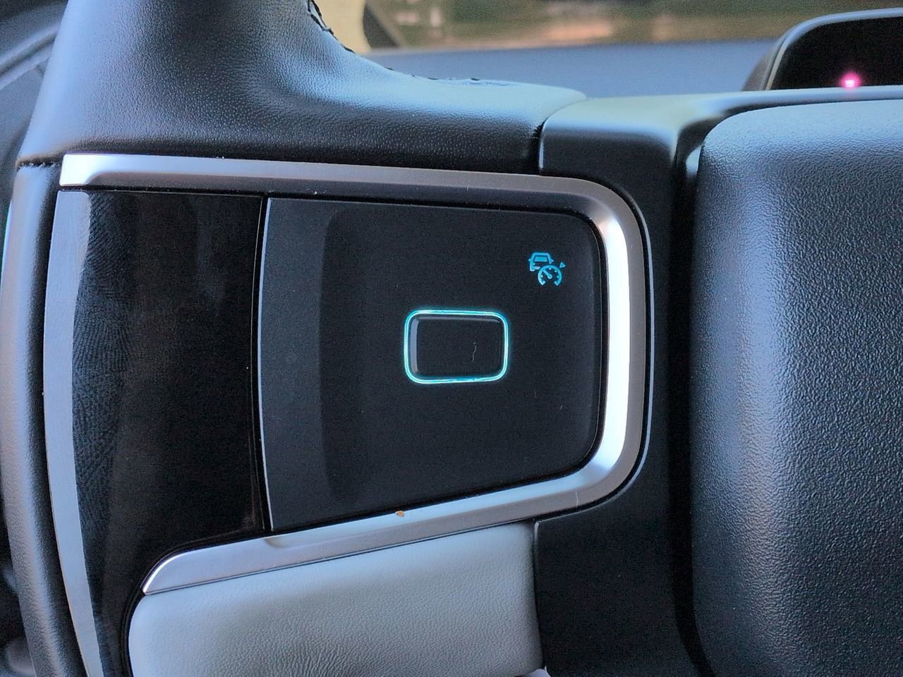 Certified 2025 Ford Expedition Platinum w/ Platinum Ultimate Package image 24