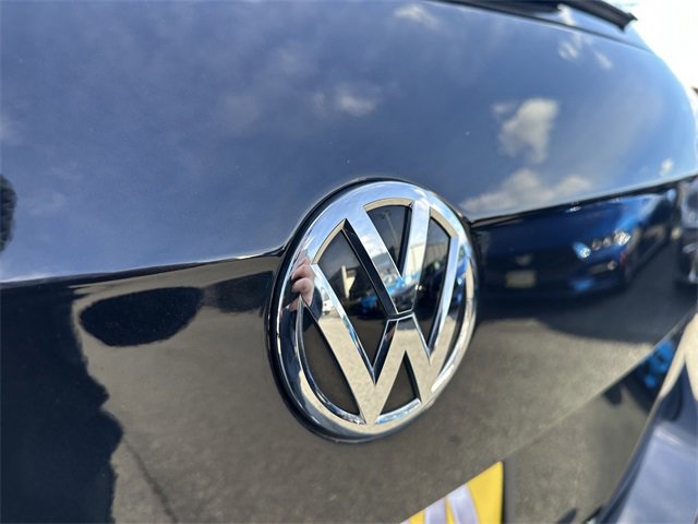 Used 2021 Volkswagen Tiguan SE image 44