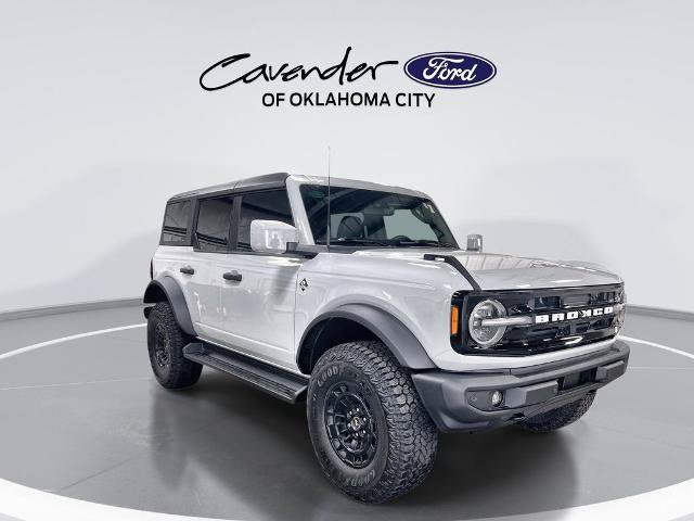 Certified 2026 Ford Bronco Outer Banks w/ Sasquatch Package AWD/4WD image 2