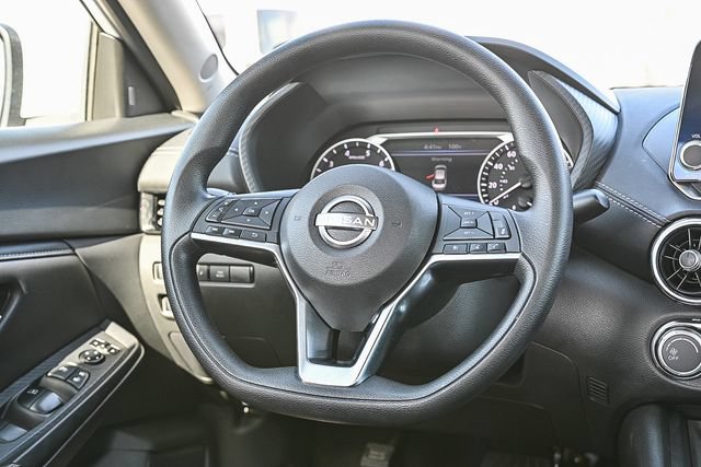 Used 2024 Nissan Sentra SV FWD image 18