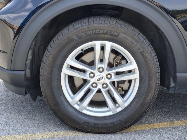 Certified 2023 Ford Explorer XLT w/ Equipment Group 202A AWD/4WD image 9