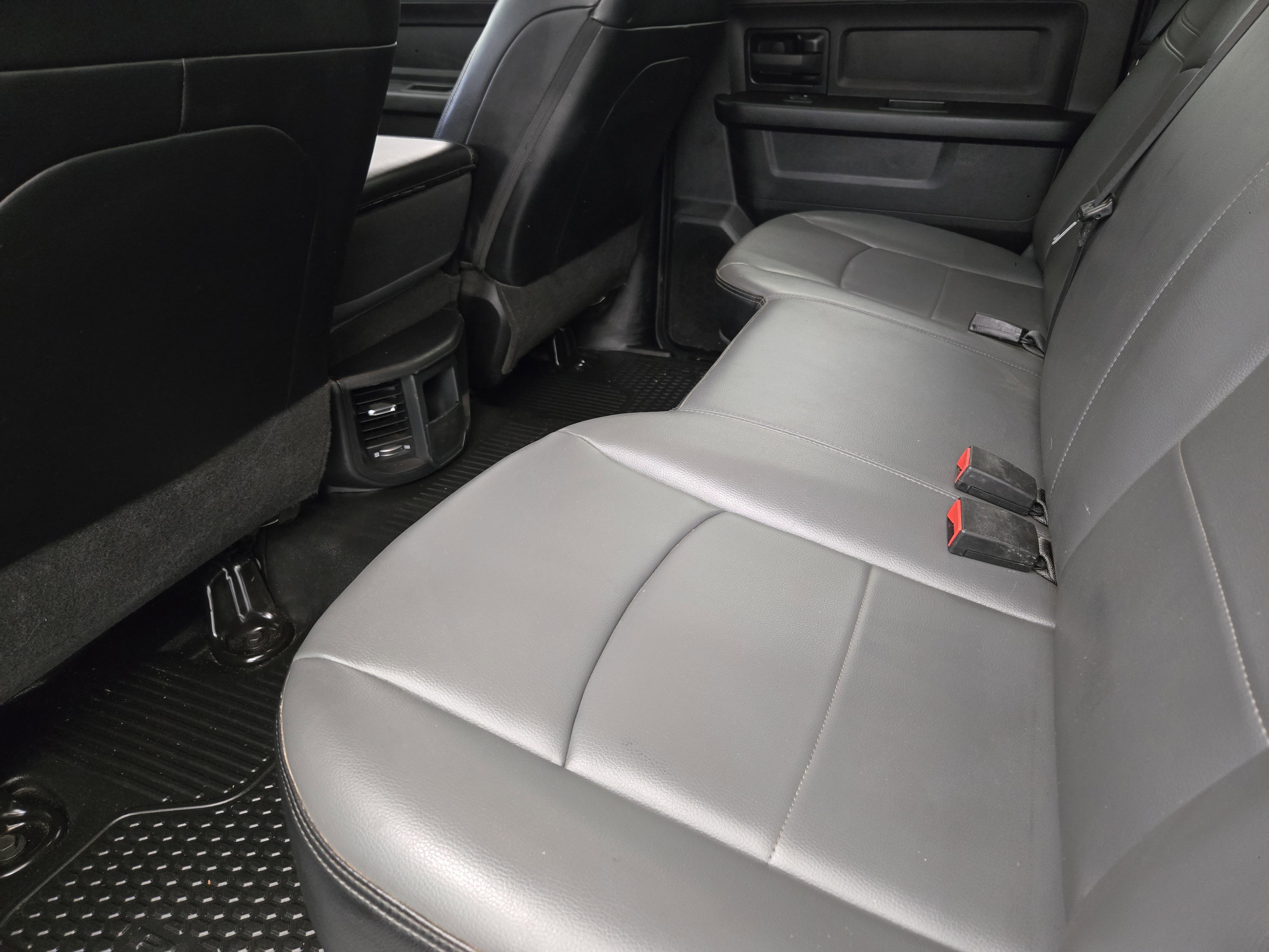 Used 2023 RAM 2500 Tradesman w/ Chrome Appearance Group image 28