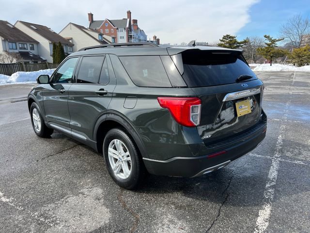 Certified 2022 Ford Explorer XLT w/ Equipment Group 202A image 4