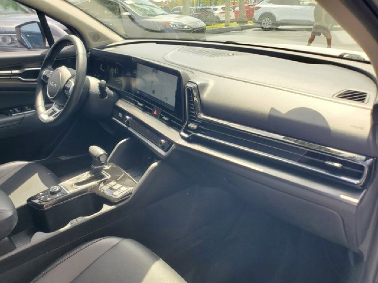 Used 2024 Kia Sportage EX image 33