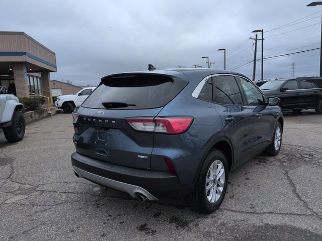 Certified 2020 Ford Escape SE image 3