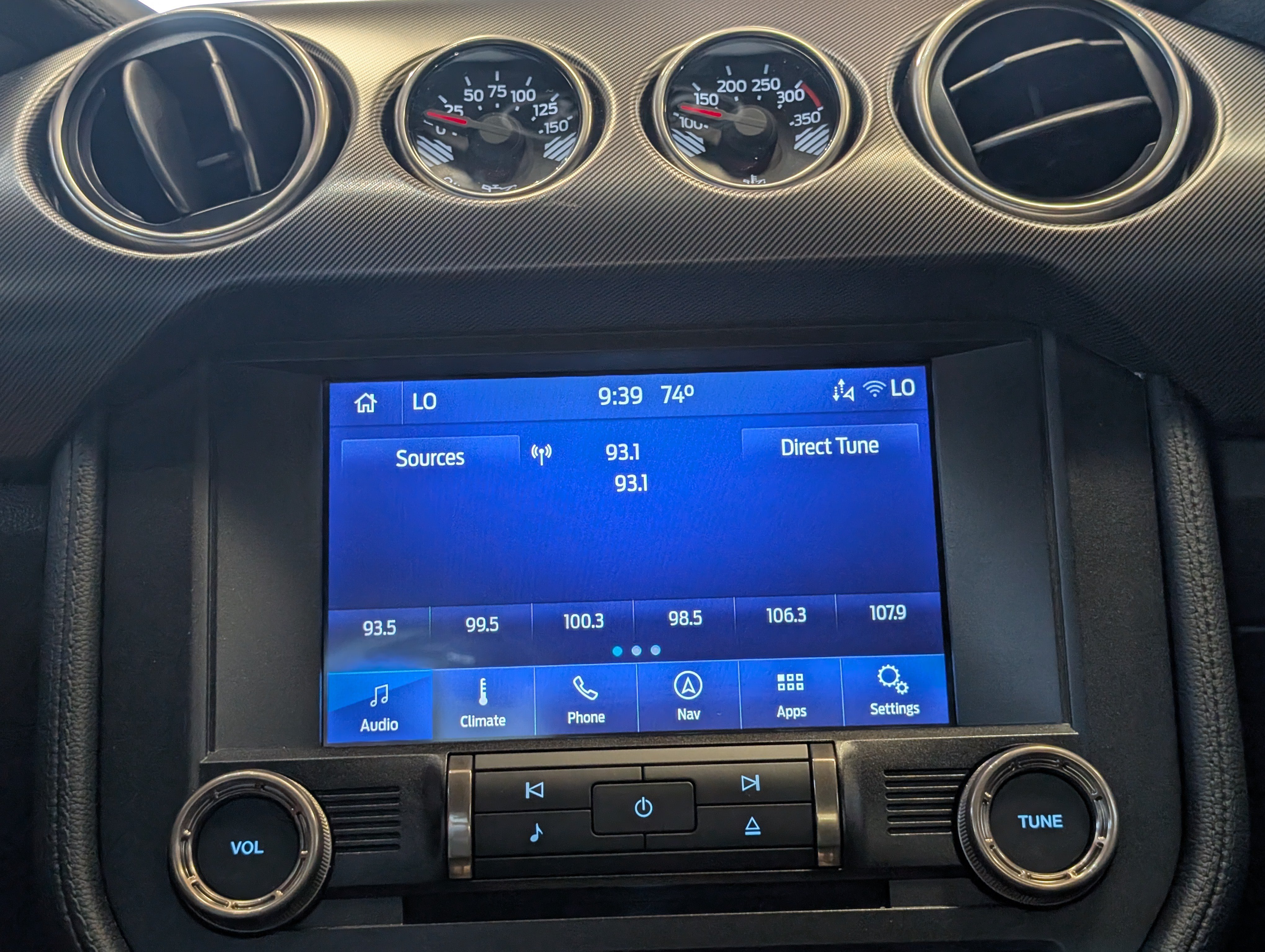 Certified 2020 Ford Mustang Shelby GT350 w/ Technology Package RWD image 23