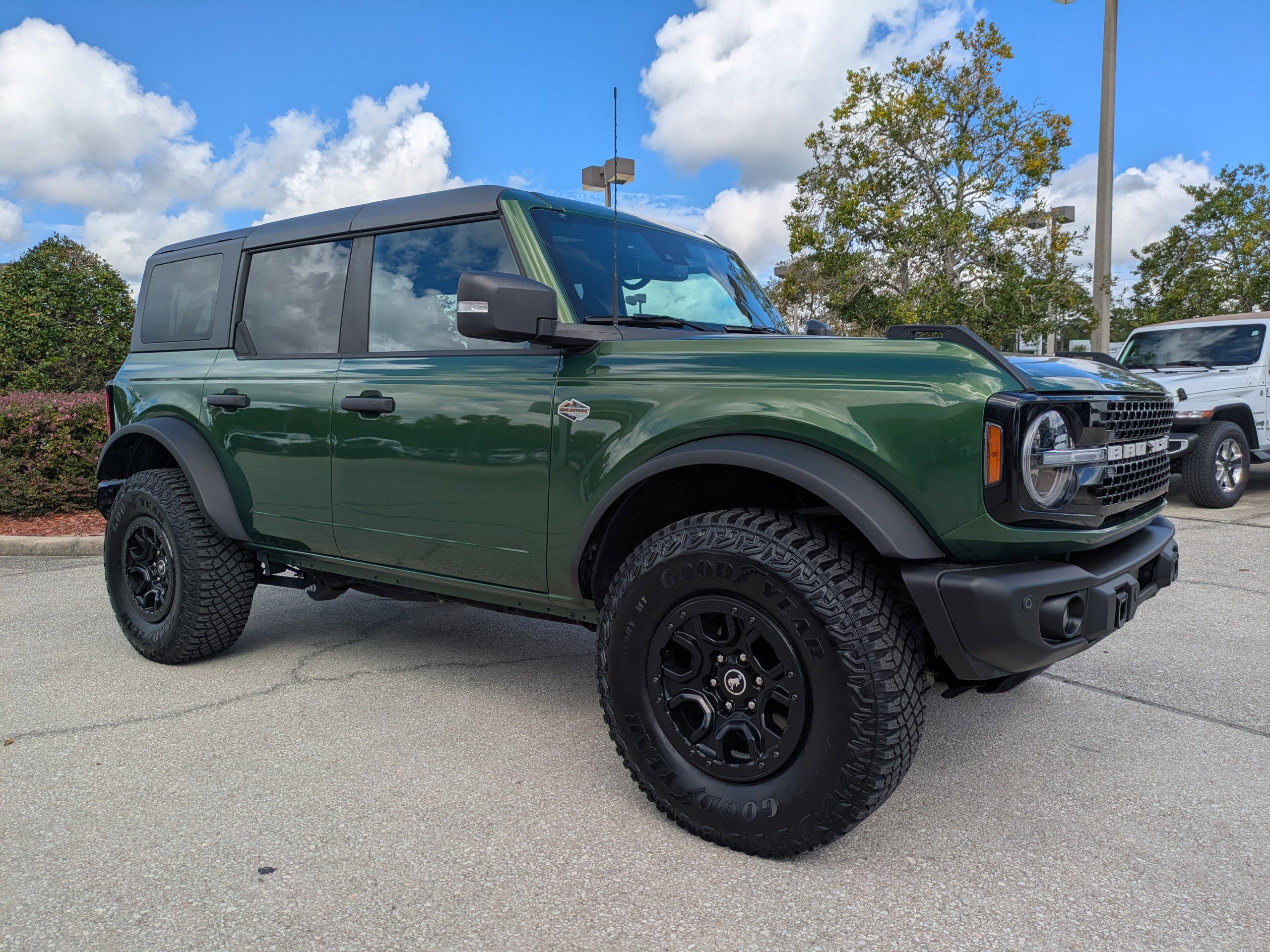 Certified 2023 Ford Bronco Wildtrak image 8