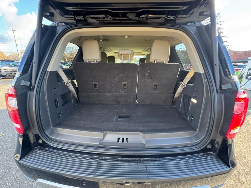Certified 2021 Ford Expedition XLT image 7