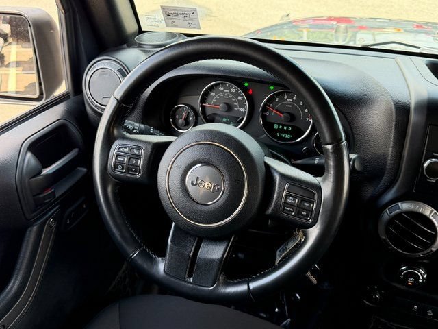 Used 2017 Jeep Wrangler Sport AWD/4WD image 16