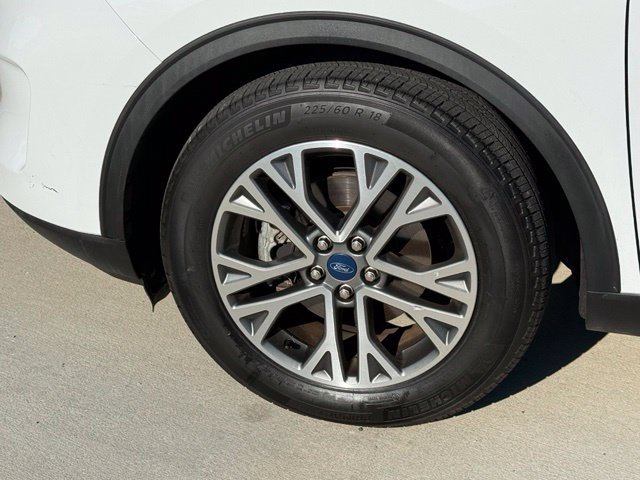 Certified 2022 Ford Escape SEL FWD image 4